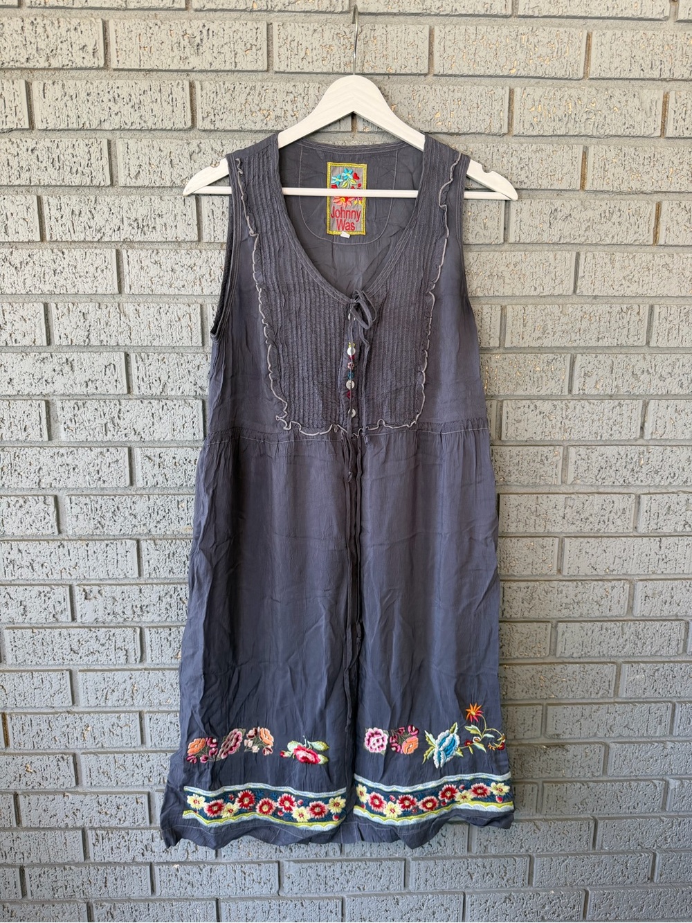 Johnny Was Sleeveless Shift Dress Floral Embroidery Size Small Boho Lightweight